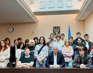 До ВАКС завітали учні Ліцею політики, економіки, права та іноземних мов