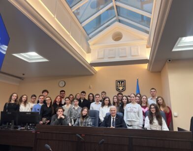Студенти з Києва та Львова відвідали ВАКС та дізналися про роботу суду